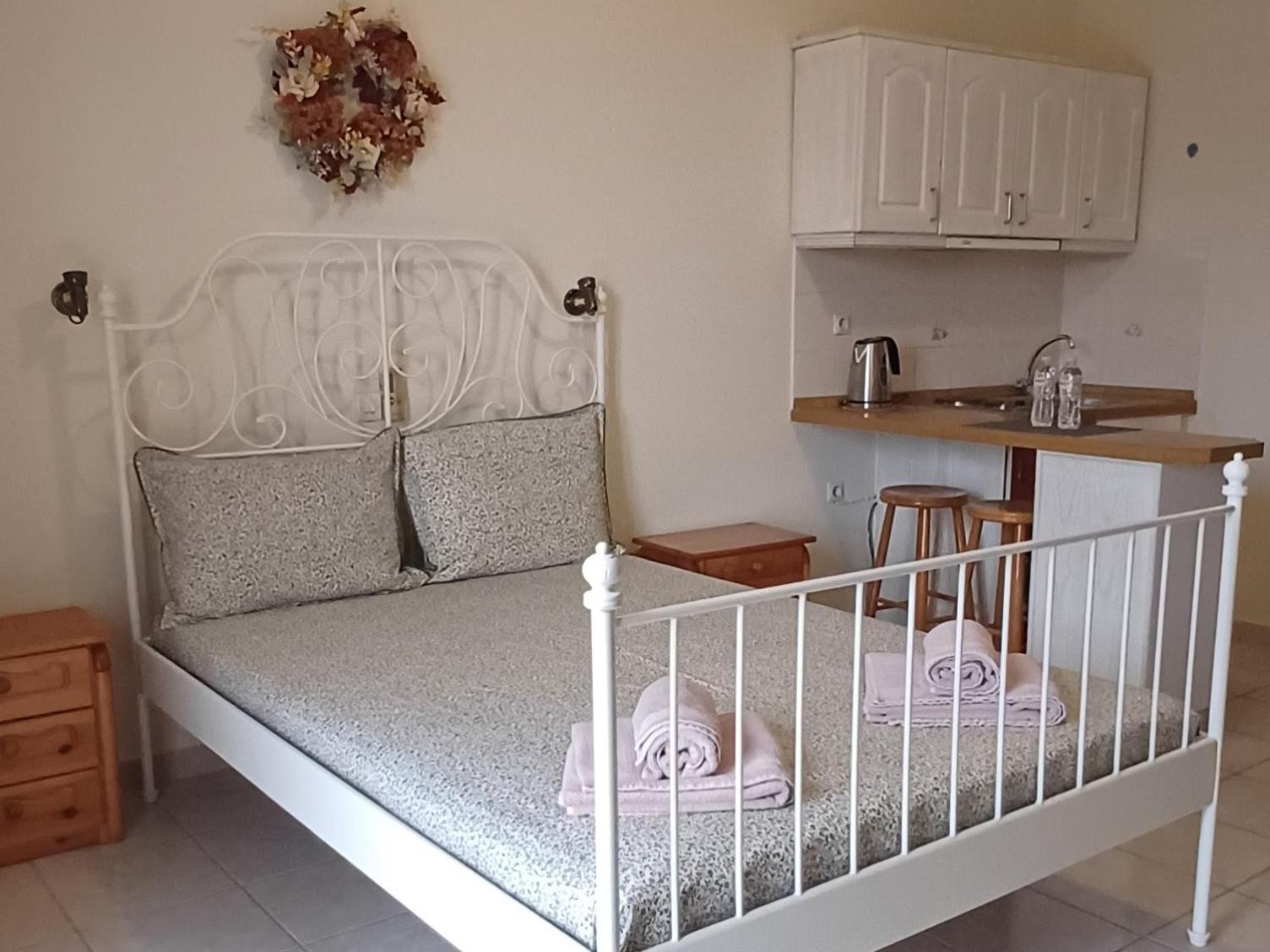 Flora Studios Corfu - Adults Only ベニテス 部屋 写真
